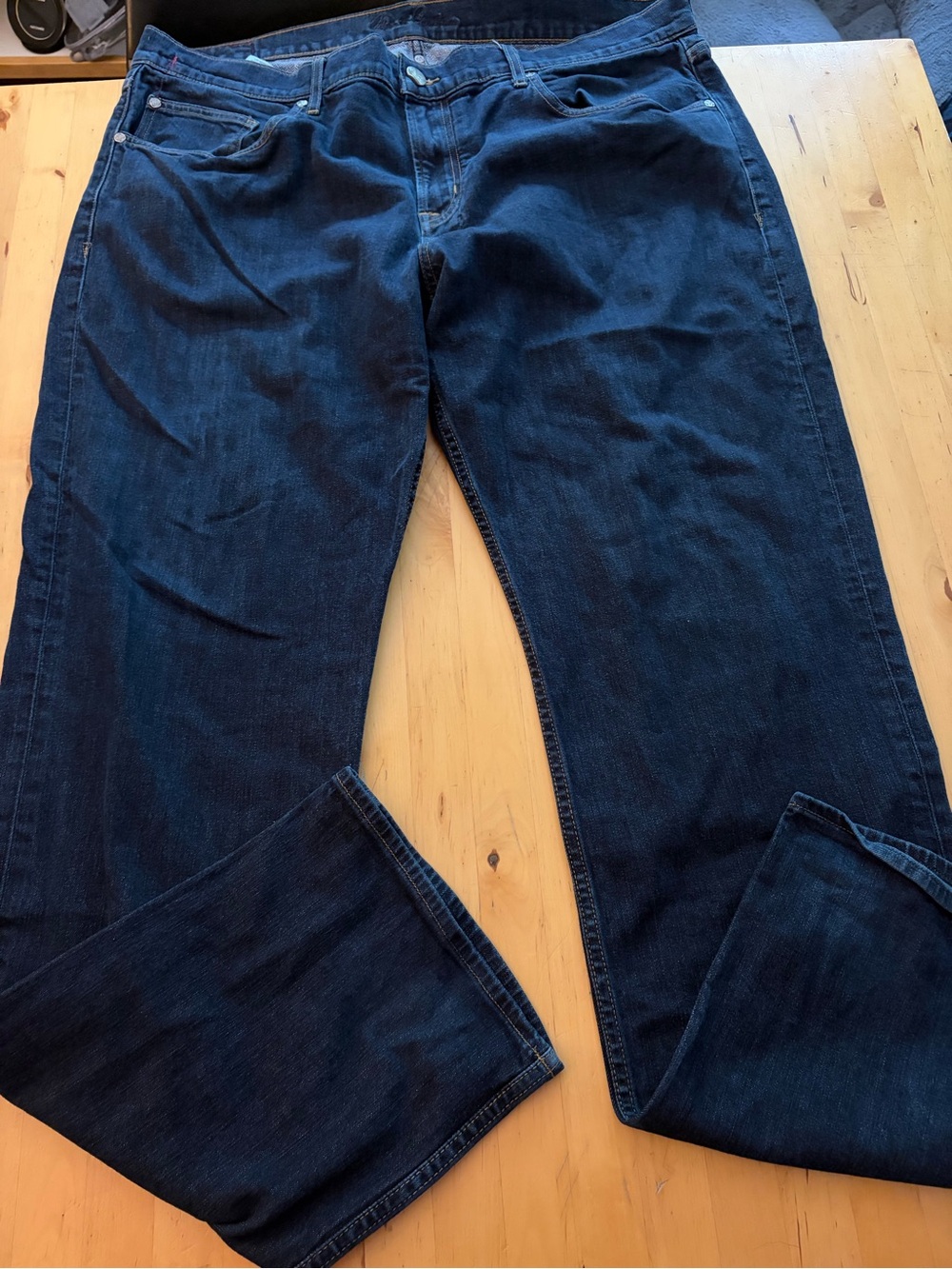 Classic Relaxed Fit Men's Navy Jeans
